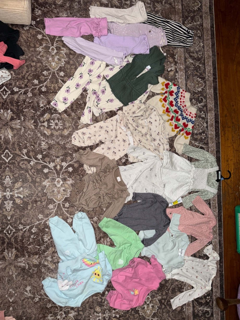 Mixed Baby Girls 3-6 months Clothing Lot in Pastels and Neutrals